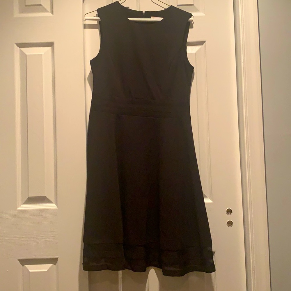 Calvin Klein size 10 Women’s dress in excellent condition!